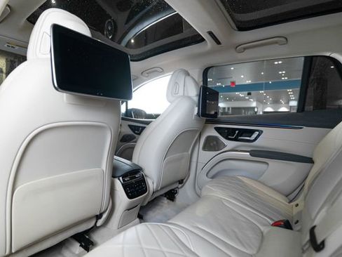 Certified 2023 Mercedes-Benz EQS 580 4MATIC SUV image 13