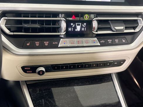 Used 2020 BMW 330i xDrive Sedan w/ Premium Package image 16