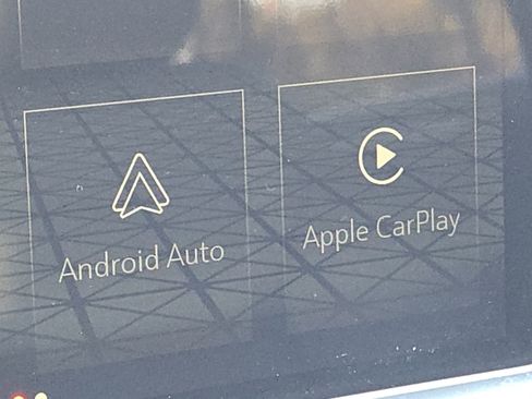 Used 2022 GMC Yukon XL Denali image 5