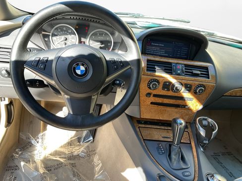 Used 2005 BMW 645Ci Convertible image 10
