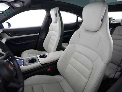 Used 2023 Porsche Taycan w/ Premium Package image 4