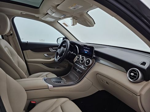 Certified 2020 Mercedes-Benz GLC 300 4MATIC image 12