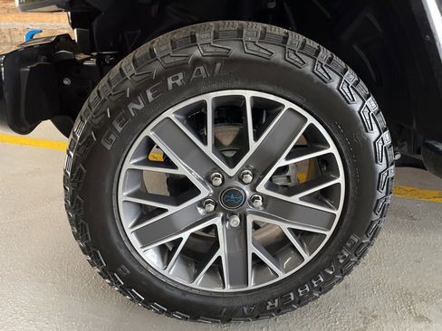 Used 2024 Jeep Wrangler High Altitude AWD/4WD image 62