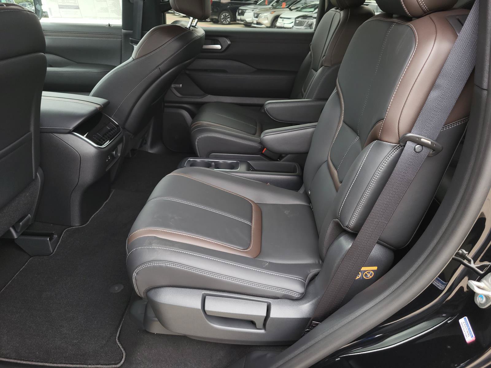 New 2026 Nissan Armada SL w/ Captain's Chari Seat Package AWD/4WD image 15