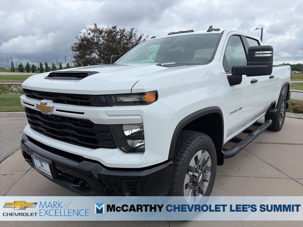 New 2026 Chevrolet Silverado 2500 Custom w/ Custom Value Package AWD/4WD image 4