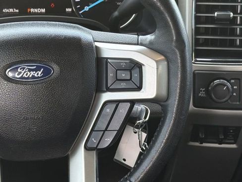 Used 2020 Ford F250 Lariat image 10