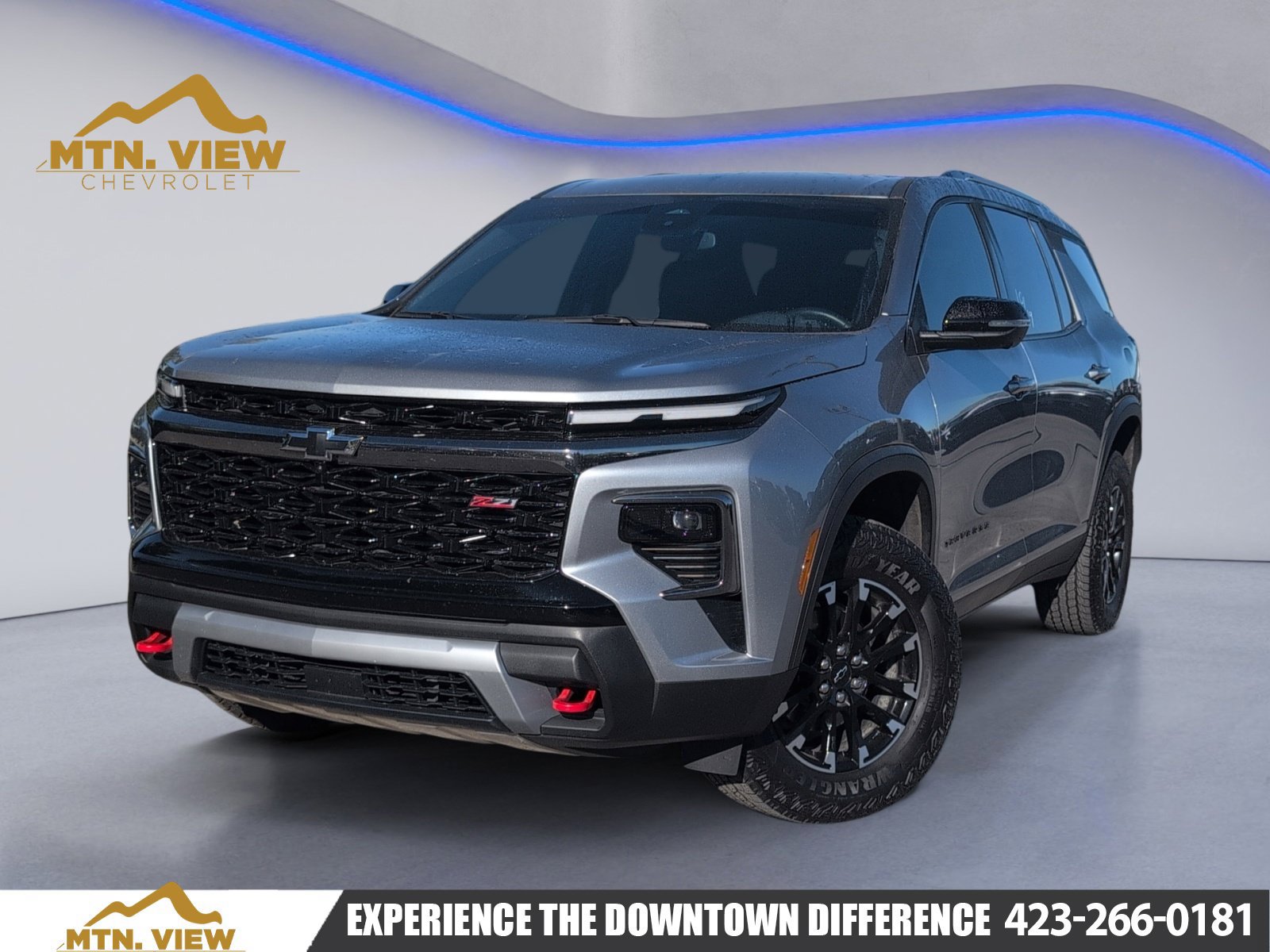 Used 2024 Chevrolet Traverse Z71 w/ LPO, Floor Liner Package AWD/4WD image 1