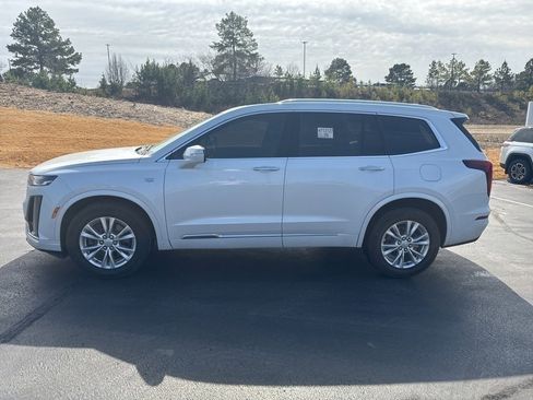 Used 2024 Cadillac XT6 Luxury w/ LPO, Floor Liner Package image 2
