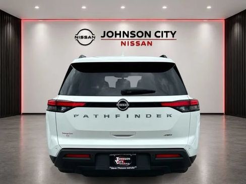 Used 2025 Nissan Pathfinder SV AWD/4WD image 6