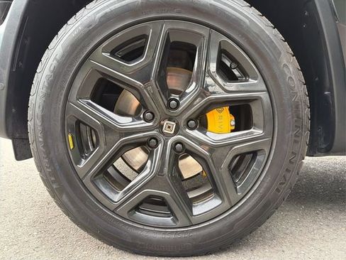 Used 2024 Rivian R1S Adventure AWD/4WD image 26