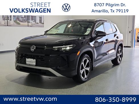 New 2026 Volkswagen Tiguan SE FWD image 1