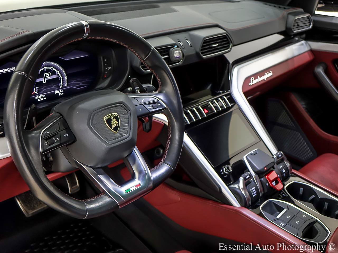 Used 2021 Lamborghini Urus AWD/4WD image 15