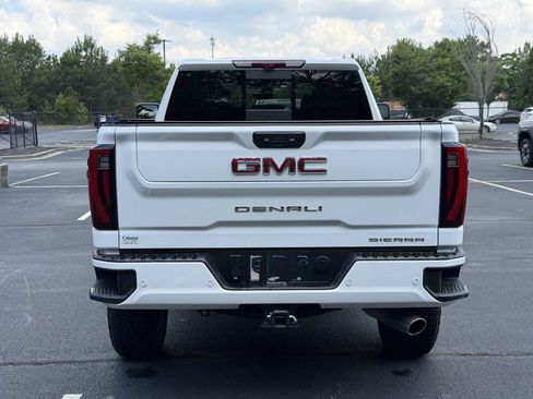Used 2026 GMC Sierra 2500 Denali w/ Denali Reserve Package AWD/4WD image 4