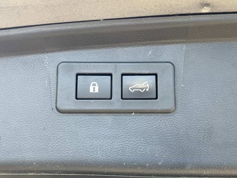 Used 2021 Subaru Outback Limited XT image 10