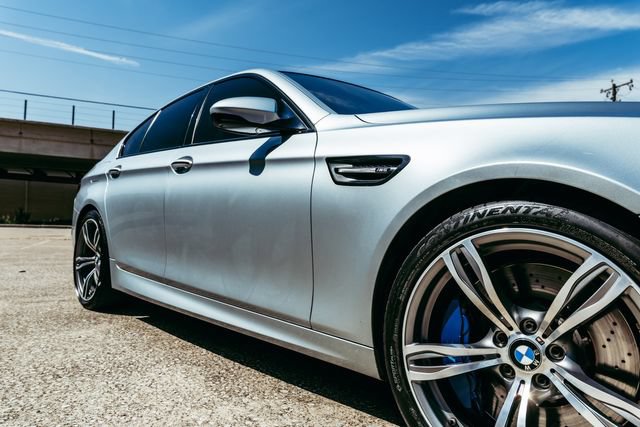 Used 2013 BMW M5 RWD image 29