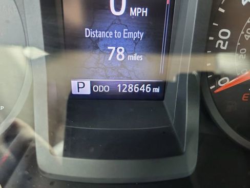 Used 2019 Toyota Tacoma SR w/ SR Convenience Package image 23