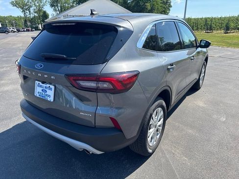Used 2023 Ford Escape Active AWD/4WD image 9