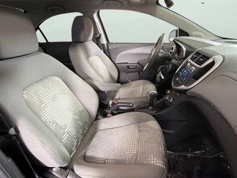 Used 2018 Chevrolet Sonic LS FWD image 31