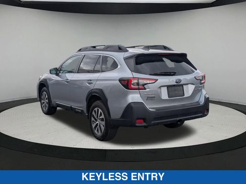 Certified 2025 Subaru Outback Premium AWD/4WD image 6