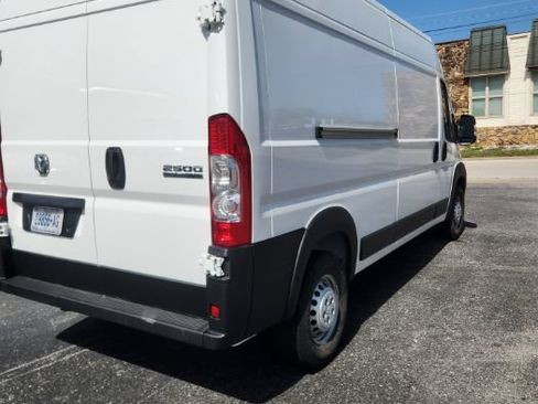 Used 2026 RAM ProMaster 2500 w/ Convenience Group FWD image 10