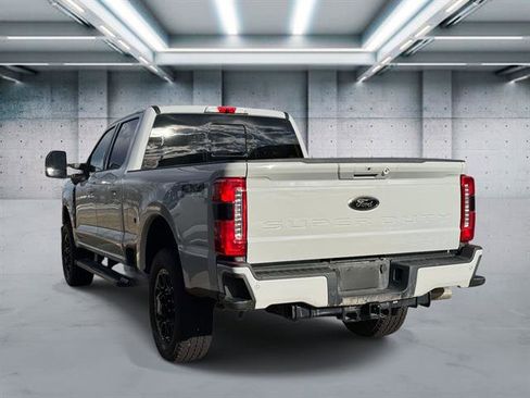 Used 2025 Ford F250 XLT w/ Black Appearance Package image 6