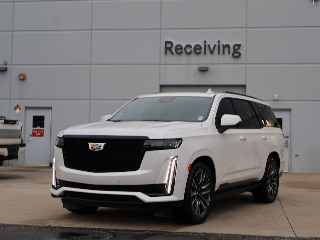Used 2023 Cadillac Escalade Sport Platinum w/ Heavy-Duty Trailer Package AWD/4WD image 3