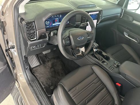 Used 2026 Ford Ranger Lariat w/ Black Appearance Package AWD/4WD image 13