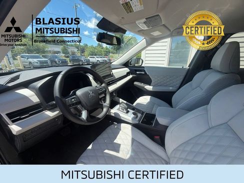 Used 2024 Mitsubishi Outlander SEL AWD/4WD image 22