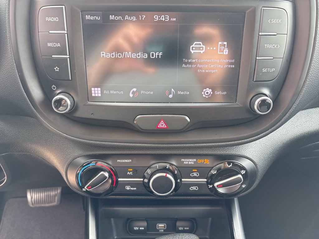 Used 2022 Kia Soul LX w/ Technology Package FWD image 18