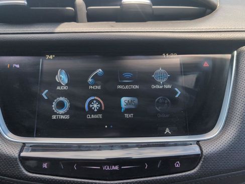 Used 2018 Cadillac XT5 FWD image 23