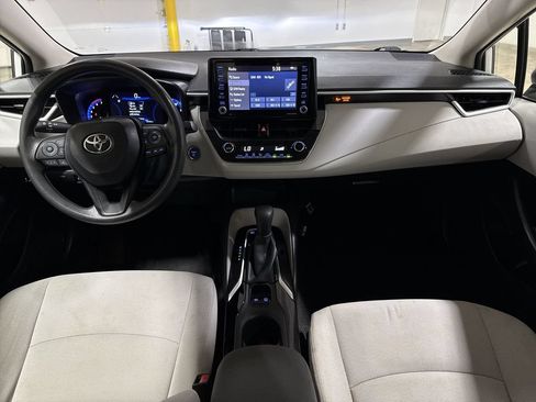 Used 2022 Toyota Corolla LE FWD image 10