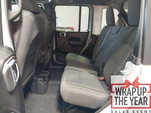 Used 2024 Jeep Wrangler Sport S image 8