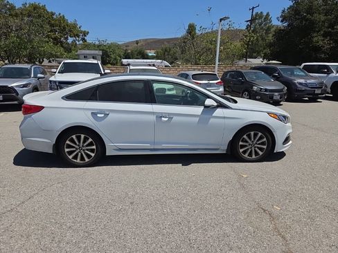 Used 2016 Hyundai Sonata Limited w/ Option Group 04 FWD image 7