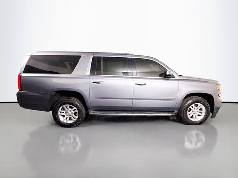 Used 2019 Chevrolet Suburban LT image 11