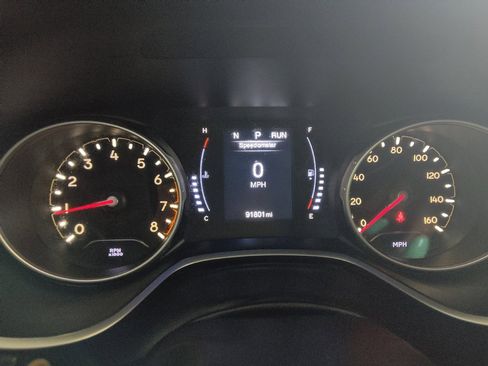 Used 2019 Jeep Compass Latitude FWD image 23