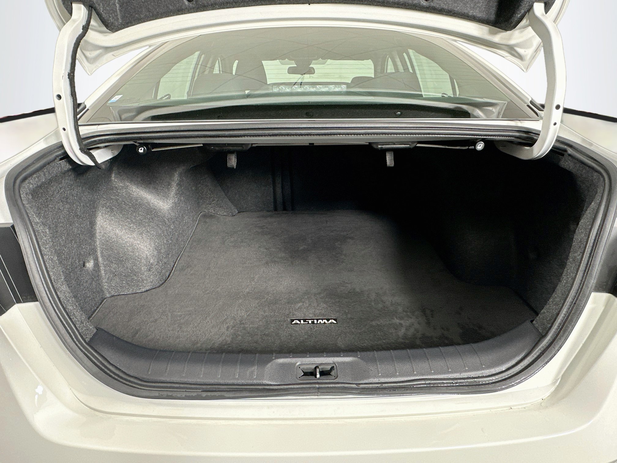 Used 2022 Nissan Altima 2.5 S FWD image 28
