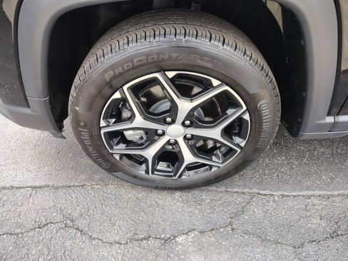 Certified 2024 Jeep Compass Limited image 7