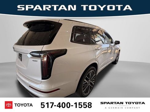 Used 2023 Cadillac XT6 Sport w/ Technology Package AWD/4WD image 6