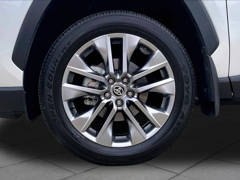 Used 2024 Toyota RAV4 XLE Premium FWD image 11