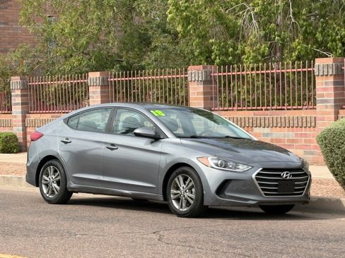 Used 2018 Hyundai Elantra SEL FWD image 6