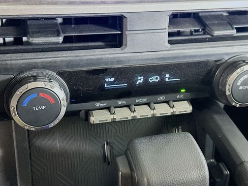 Used 2026 Toyota 4Runner SR5 AWD/4WD image 24