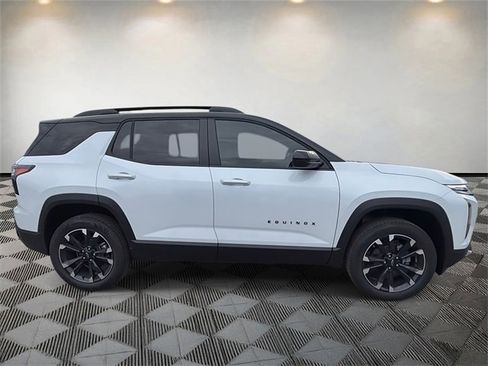 New 2026 Chevrolet Equinox RS w/ Convenience Package III image 4