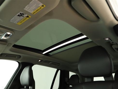 Used 2020 Volvo XC90 T5 Momentum image 25