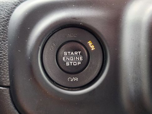 Used 2018 Jeep Wrangler Unlimited Rubicon image 20