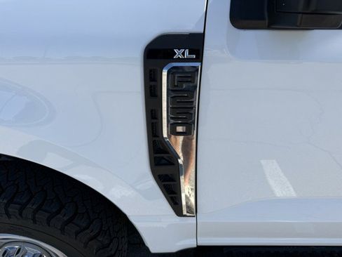 Used 2023 Ford F250 XL w/ XL Driver Assist Package AWD/4WD image 18