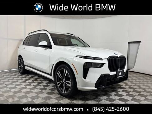 Used 2024 BMW X7 xDrive40i w/ M Sport Package AWD/4WD image 1
