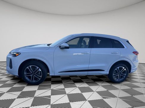 New 2025 Audi Q5 Premium image 2