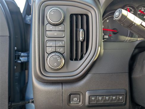 New 2026 Chevrolet Silverado 2500 Custom w/ Custom Value Package image 18