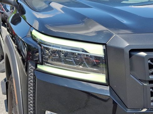 Certified 2023 Nissan Frontier PRO-4X w/ Pro-4X Premium Package image 10