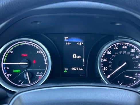 Used 2022 Toyota Camry LE FWD image 36